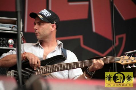 Elijah (D) and The Dubby Conquerors 24. Summer Jam Festival - Fuehlinger See, Koeln - Green Stage 05. Juli 2009 (3).JPG